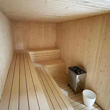 Appartement Wonderful, Excellent New 4-bed Near Malaga With Indoor And Outdoor Swimmimg Pools, Gym And Sauna Facilities