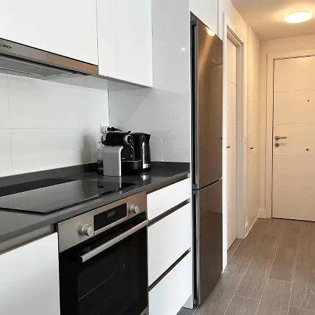 아파트 Wonderful, Excellent New 4-bed Near Malaga With Indoor And Outdoor Swimmimg Pools, Gym And Sauna Facilities