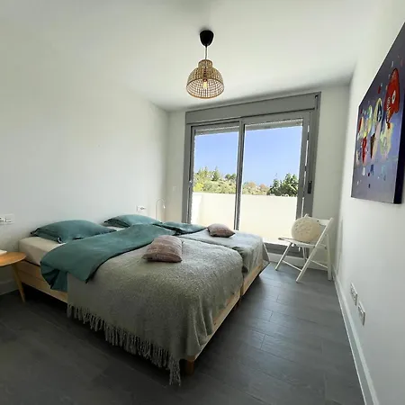Appartement Wonderful, Excellent New 4-bed Near Malaga With Indoor And Outdoor Swimmimg Pools, Gym And Sauna Facilities